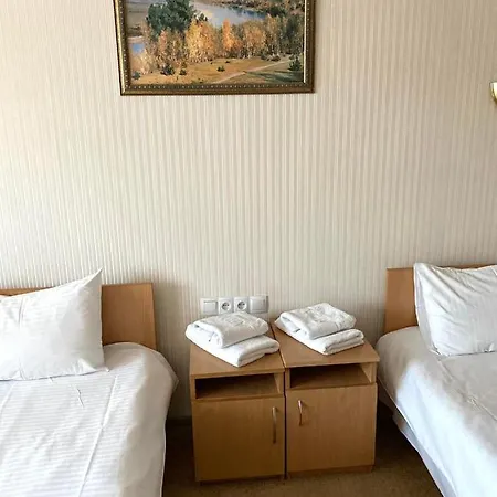 Hotell Almaz 2*